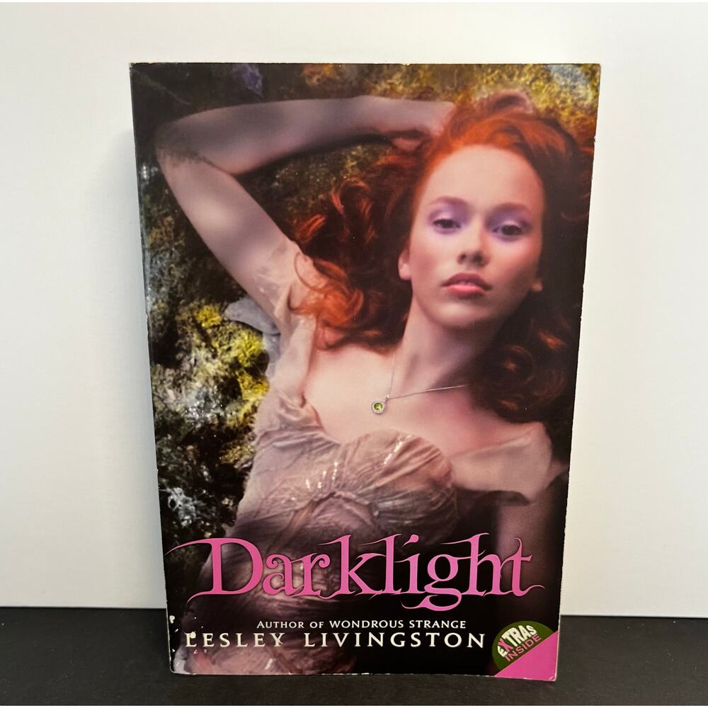 Darklight‎ by Lesley Livingston Paperback 2010 First Edition HarperTeen Fantasy